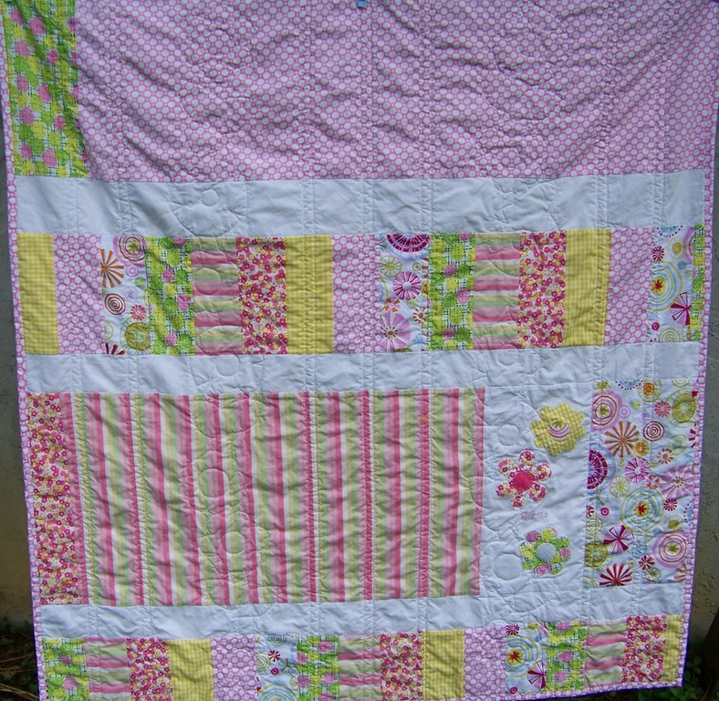 [applique-baby-quilt46.jpg]