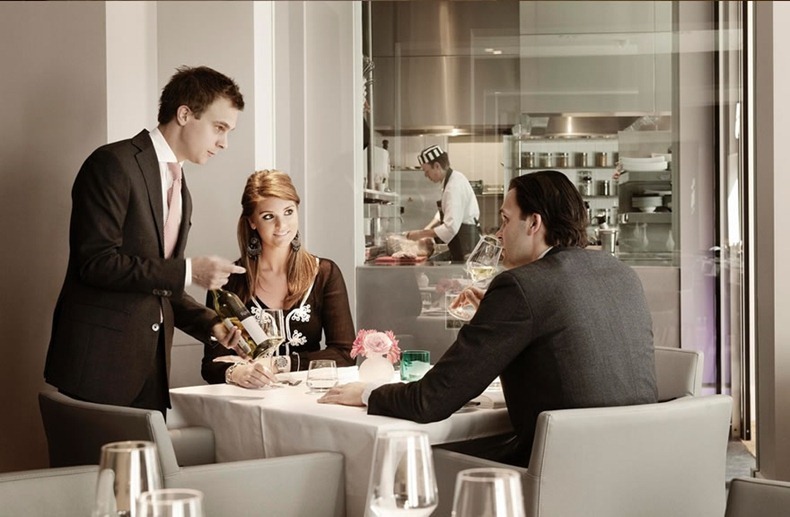 het-arresthuis-dining-room