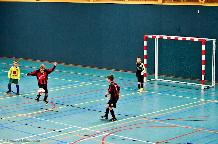 2012128 - WVV E3 - Scheemda Zaaltoernooi - 013.jpg