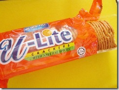 hwa tai u-lite crackers, 240baon