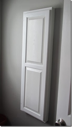 045