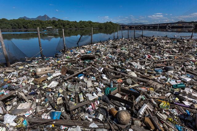 Garbage floats in Guanabara Bay in Rio de Janeiro. Well-financed efforts to clean up the bay have proved disappointing for decades, undercut by mismanagement and corruption. Photo: Ana Carolina Fernandes / The New York Times