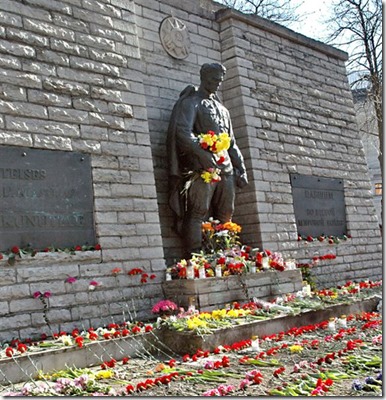 Soldado de Bronze de Tallinn Soldado de Bronze de Tallinn