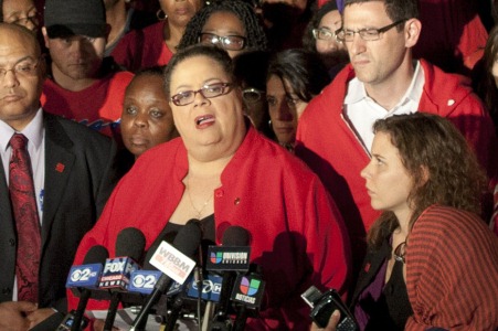 [karen_lewis_090912_AP269941900673_620x350%255B4%255D.jpg]