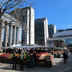 Marché aux légumes sur place stalinienne ....