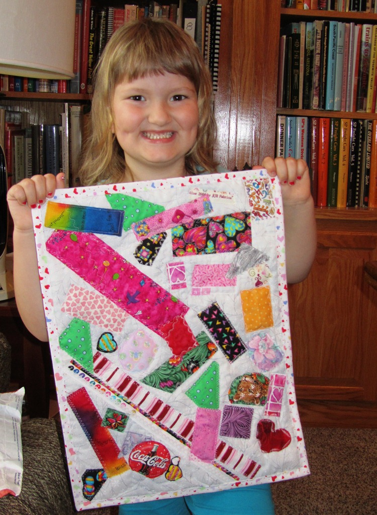 [jessy%2520with%2520first%2520designed%2520quilt%255B4%255D.jpg]
