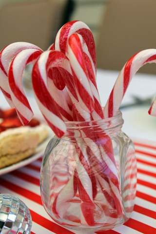 [Candy%2520canes%255B4%255D.jpg]
