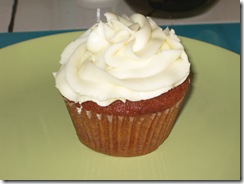 carrot cake cupcake