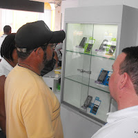  Acao_Queen_Celulares_01_10_2010