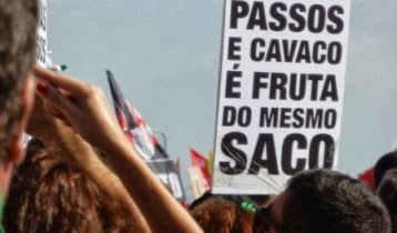 [Cavaco%2520d%25C3%25A1%2520cobertura%2520a%2520Passos%2520Coelho.Set.2013%255B2%255D.jpg]