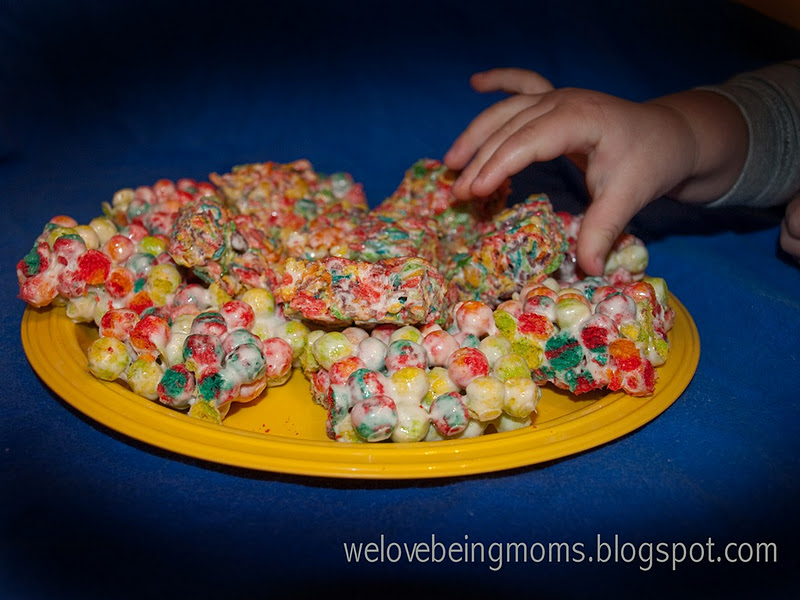 [Rainbow-Theme-Week-Dec-2011-026_edit%255B2%255D.jpg]