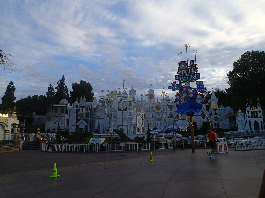 [Disneyland%252010K%2520Disneyland%2520Park%25208%255B3%255D.jpg]