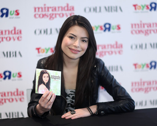 Miranda Cosgrove promotes