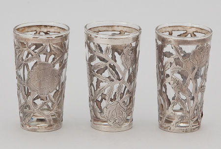 Cocktails would look so handsome in these glasses. (trocadero.com)