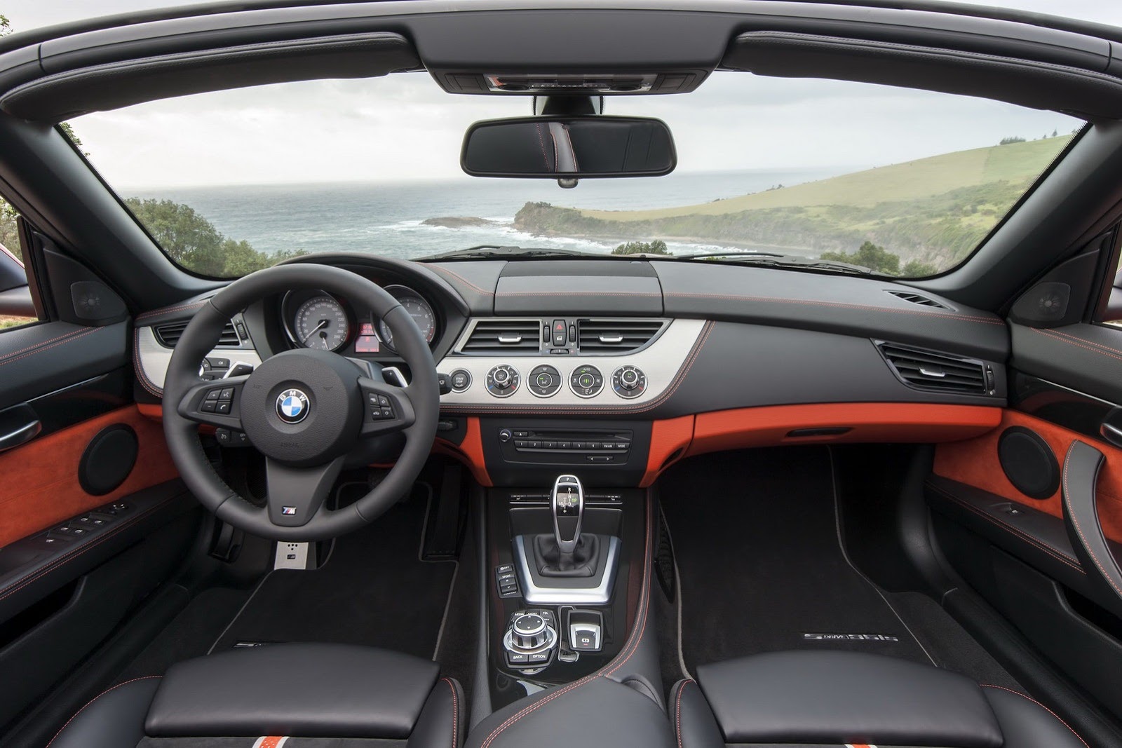 2014-BMW-Z4-Roadster-68[2].jpg