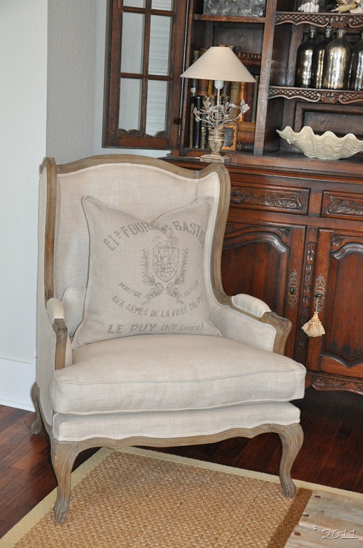 [new%2520RH%2520pillows%2520010%255B7%255D.jpg]