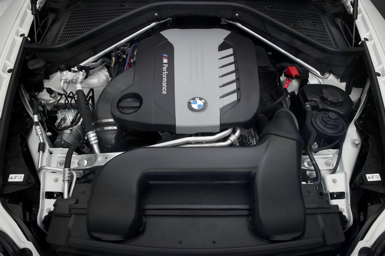 BMW-X6-M50d-10[2].jpg