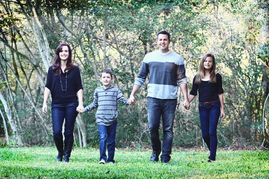 [Alexander%2520Family%252011-24-11%2520%252812%2529%2520edit%2520edge%255B6%255D.jpg]