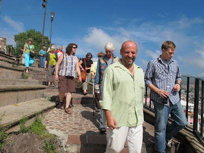 walking down from El Pipilia