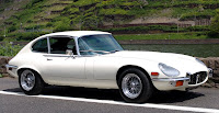 Malcolm SeyJaguar XK-E, with Head-Light-Cover-Kit. The Head-Lamp-Cover Conversion-Kit made by designer Stefan Wahl in the tradition of Malcolm Sayer. / Jaguar E-Type mit Scheinwerferabdeckungen, designed und hergestellt von Designer Stefan Wahl in der Tradition von Malcolm Sayer.
