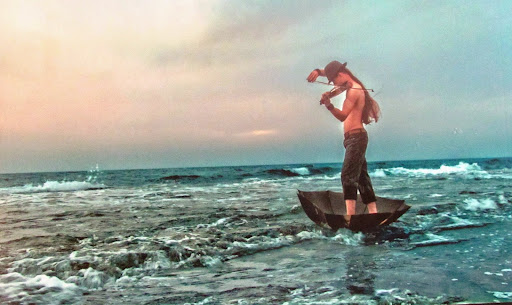 00 33 skripach v zontike.jpg