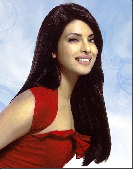 Priyanka-Chopra-Smile-Picture