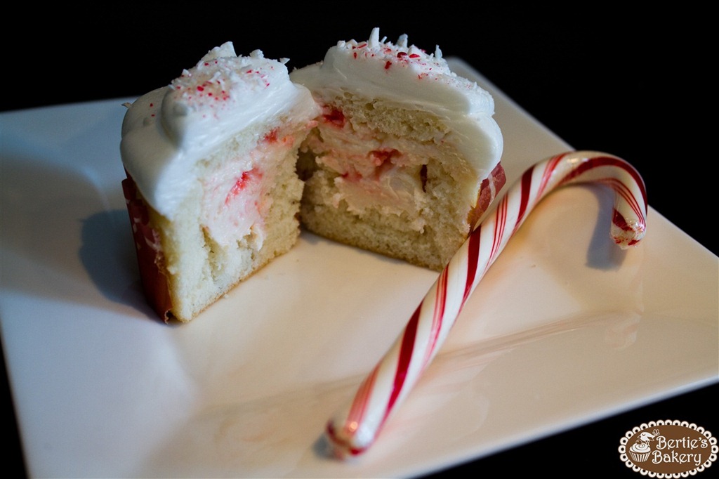 [Candy%2520Cane%2520Cupcake%255B5%255D.jpg]