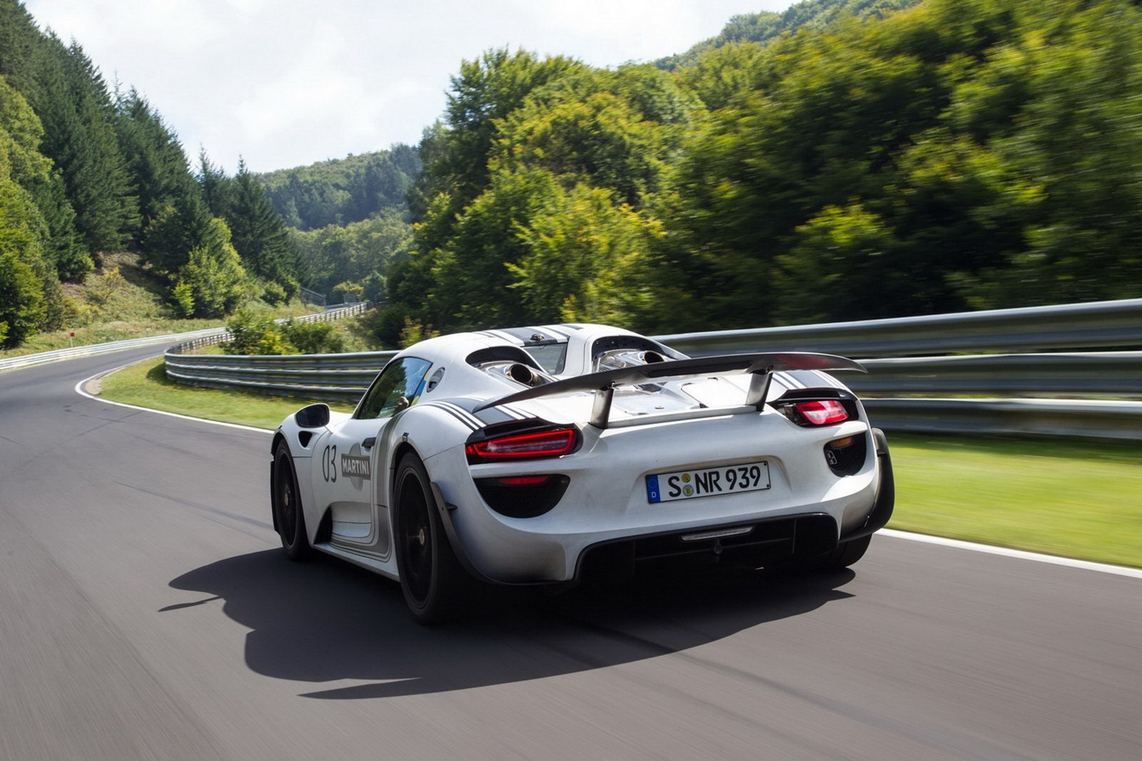 [Porsche-918-Spyder-Ring-10%255B2%255D%255B2%255D.jpg]