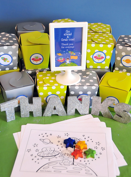 favor-boxes-astronaut-party-2--Fete-a-Fete favor-boxes-astronaut-party-2--Fete-a-Fete