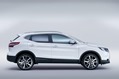 2014-Nissan-Qashqai-11