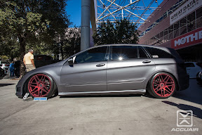 Brian Garin's 2006 R500 Benz built by Infinite Auto Designs equipped wit AccuAir e-Level.