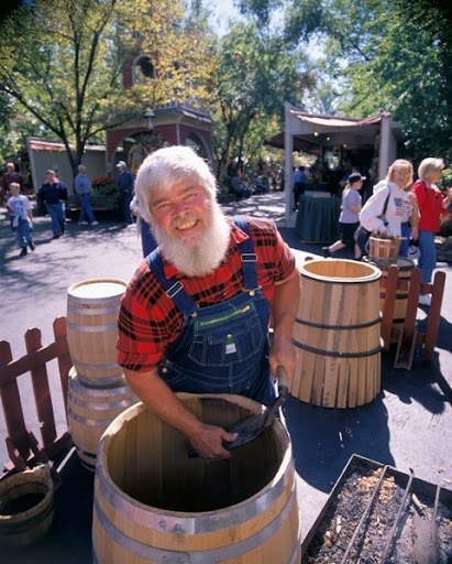 Doug Bratcher, of Liberty, Missouri, crafts barrels by hand. (Photo courtesy of Silver Dollar City)