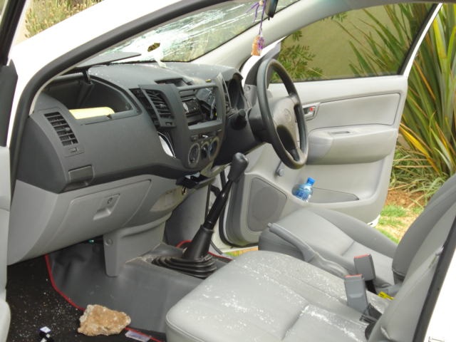 [KLAASSEN%2520TOM1%2520KWATHEMA%2520HIJACKING%2520N17%2520NOV%2520232011%252010PM%2520TOLL%2520ROAD%255B1%255D.jpg]