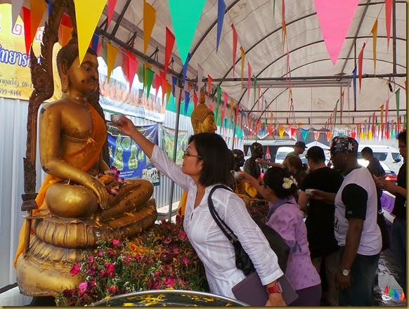 20140416_102450 (Wat Traimit Templo do Buda Dourado) (22)