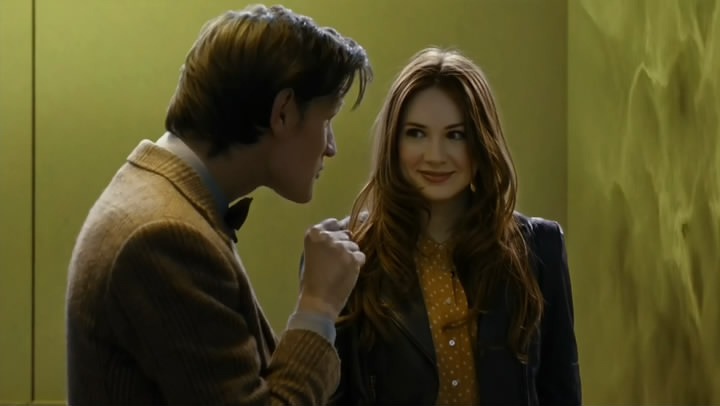 [Doctor.Who.2005.7x04.The.Power.Of.Three.HDTV.x264-FoV.mp4_snapshot_33.07_%255B2012.09.24_21.58.41%255D%255B2%255D.jpg]