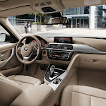 2013 BMW 3-serie Touring 007.jpg