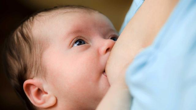 [HG253_baby-breastfeeding-basics_FS%255B2%255D.jpg]