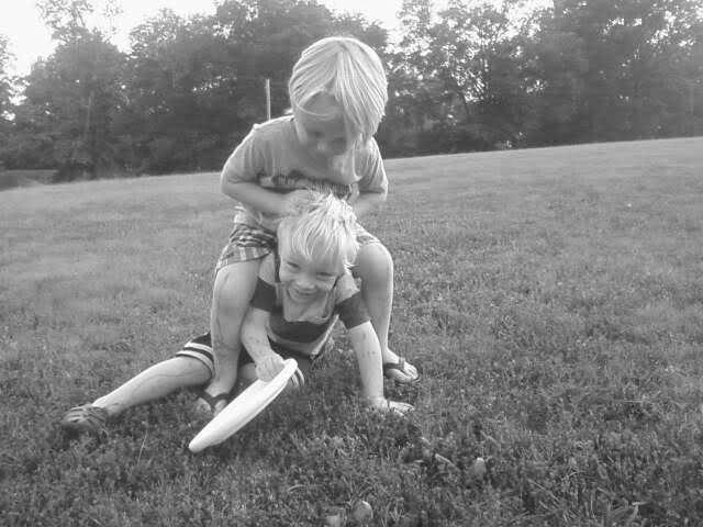 [boys%2520playing%2520frisbee%255B8%255D.jpg]