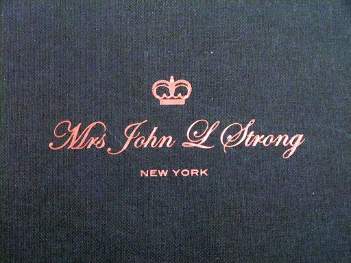 I love the shop's stately insignia.