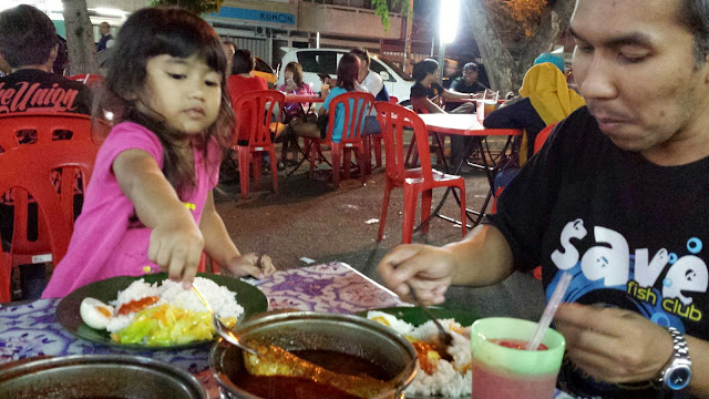 Ikut Hubby Kursus di Mahkota Hotel Melaka Ikut Hubby Kursus di Mahkota Hotel Melaka, family, Claypot Asam Pedas, Playroom, Swimming pool