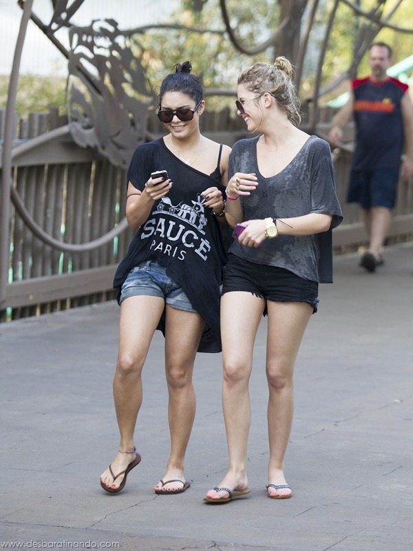 ashley-benson-lindas-sexy-desbaratinando-sedutor-sexta-proibida (4) ashley-benson-lindas-sexy-desbaratinando-sedutor-sexta-proibida (4)