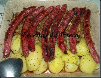 Salsichas à alsaciana Salsichas à alsaciana
