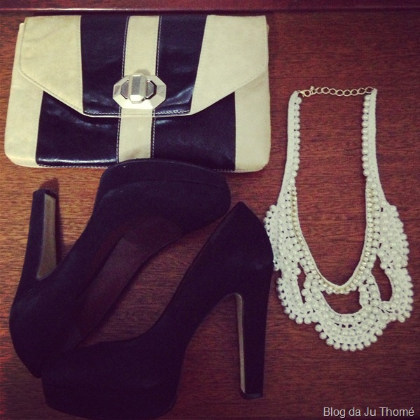 look hot pants, camisa branca e maxi colar (1) look hot pants, camisa branca e maxi colar (1)