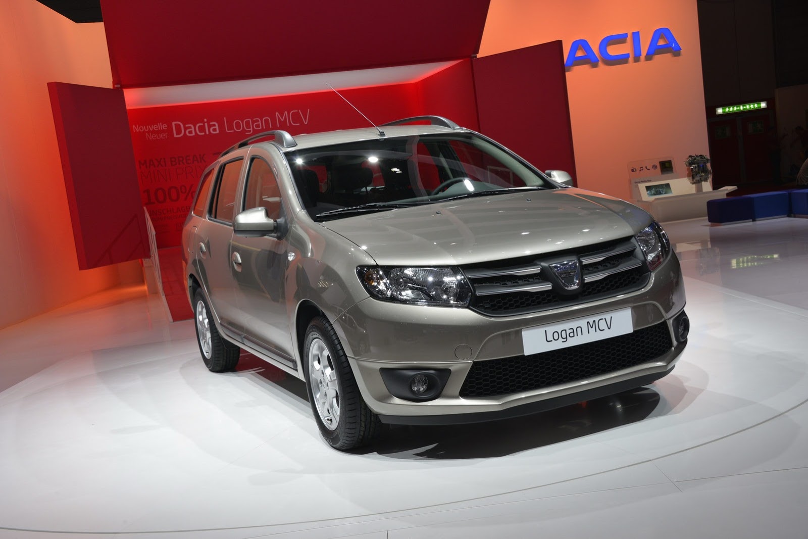 [Dacia-Logan-MCV-02%255B2%255D.jpg]