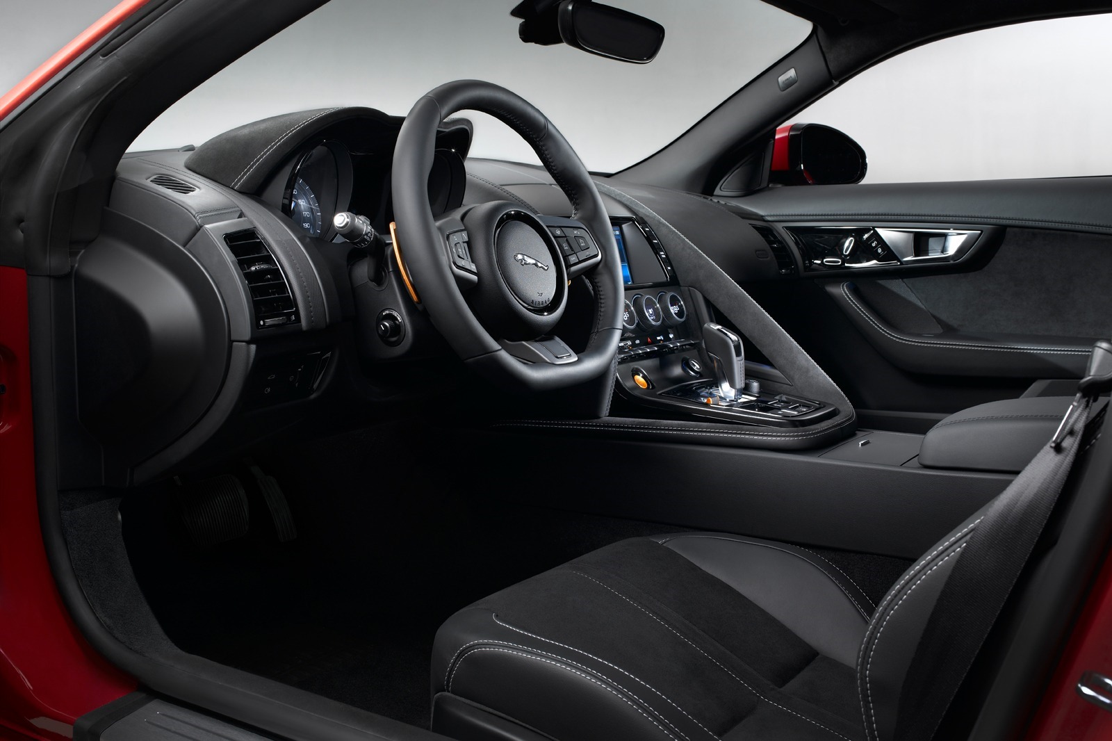 [New-Jaguar-F-Type-Coupe-66%255B2%255D.jpg]