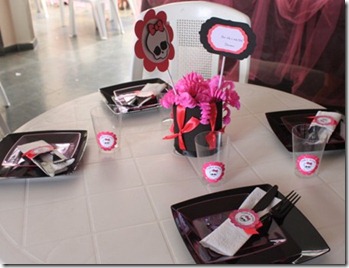 mesa dos convidados monster high mesa dos convidados monster high