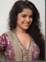 Actress Piaa Bajpai New Hot Pics in Churidar Dress