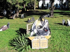 11.2011 Wellfleet Halloween yard 17 front yard