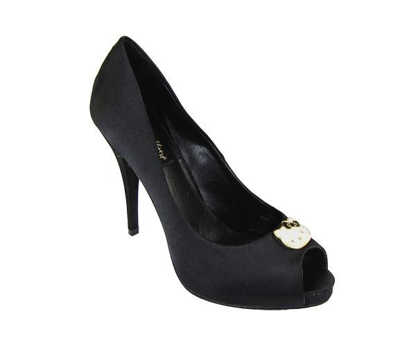 [hello_kitty_shoes_7%255B4%255D.jpg]