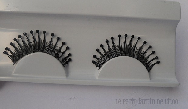 [04-madonna-immaculate-collection-lashes-by-w7%255B4%255D.jpg]
